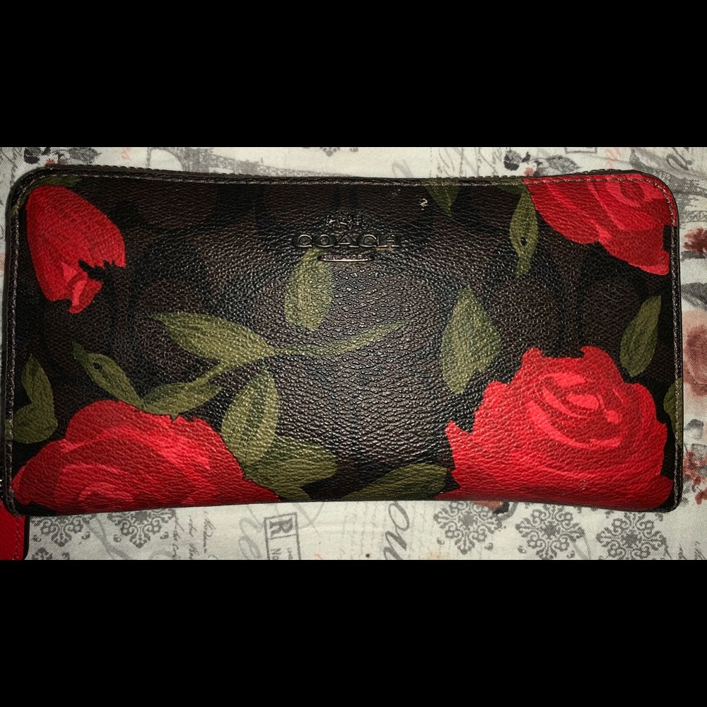 Like new beautiful authentic floral coach wallet